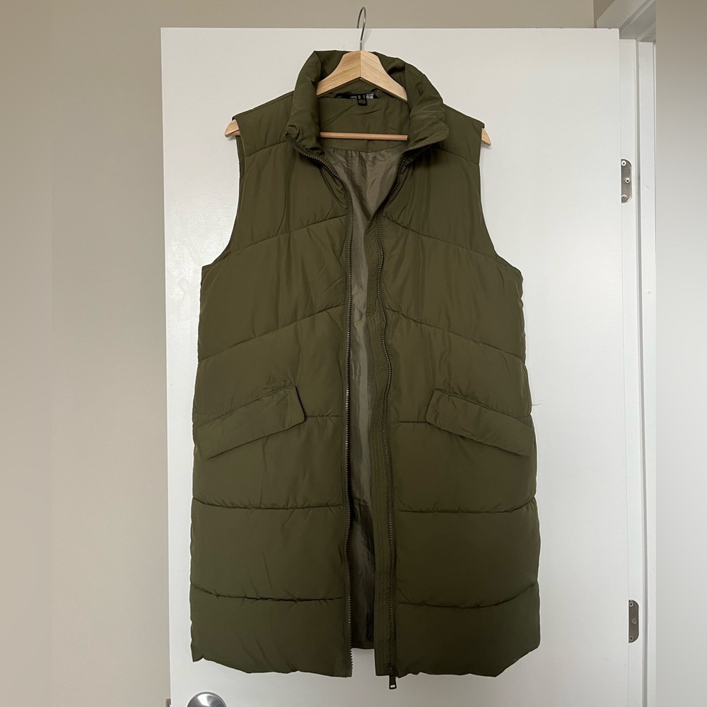 ONLY women’s olive green vest small